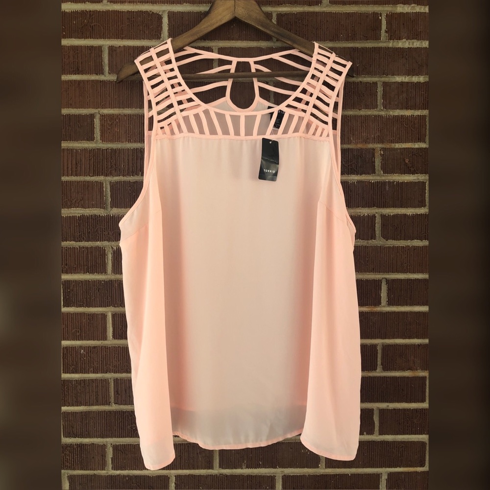 Light Pink Torrid Georgette Cage Tank - 3X (NWT)